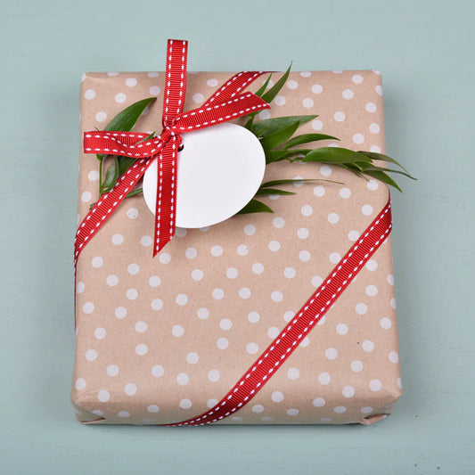 Gavepapir ∙ Kvistpapir med hvite prikker